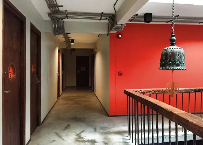 Hotel Cacha - Near Bts Ratchathewi & Siam