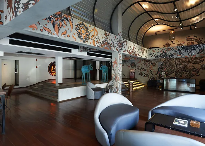 Cacha - Near Bts Ratchathewi & Siam Hotel 3*