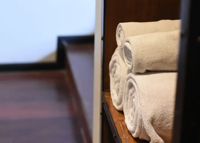 Hotel Cacha - Near Bts Ratchathewi & Siam