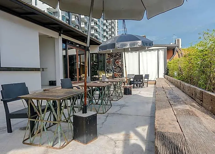 Hotel Cacha - Near Bts Ratchathewi & Siam 3*