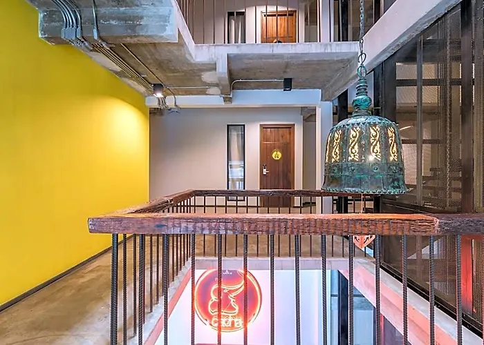 Hotel Cacha - Near Bts Ratchathewi & Siam